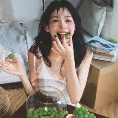 葛妮斯派特洛之风情万种 海报