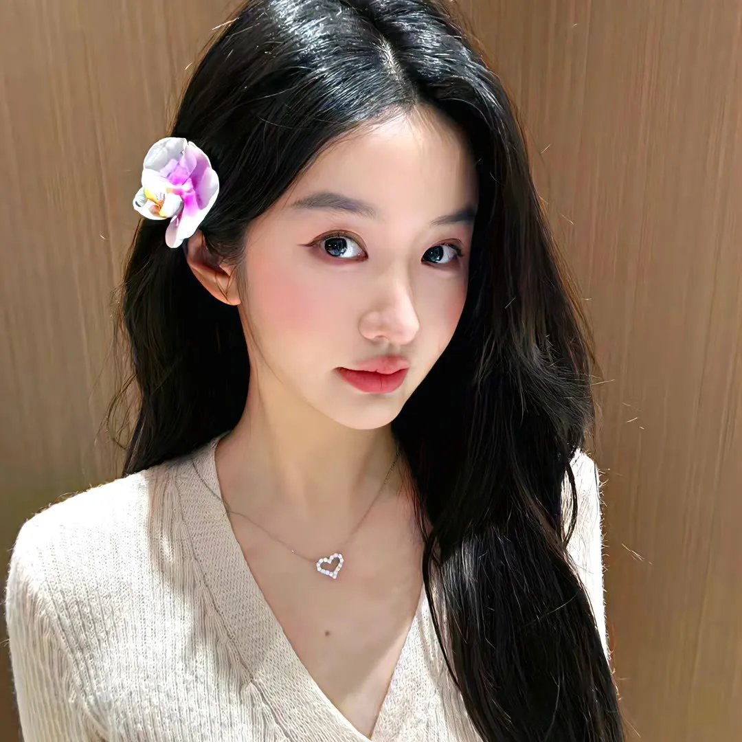 嘻哈女王组 海报